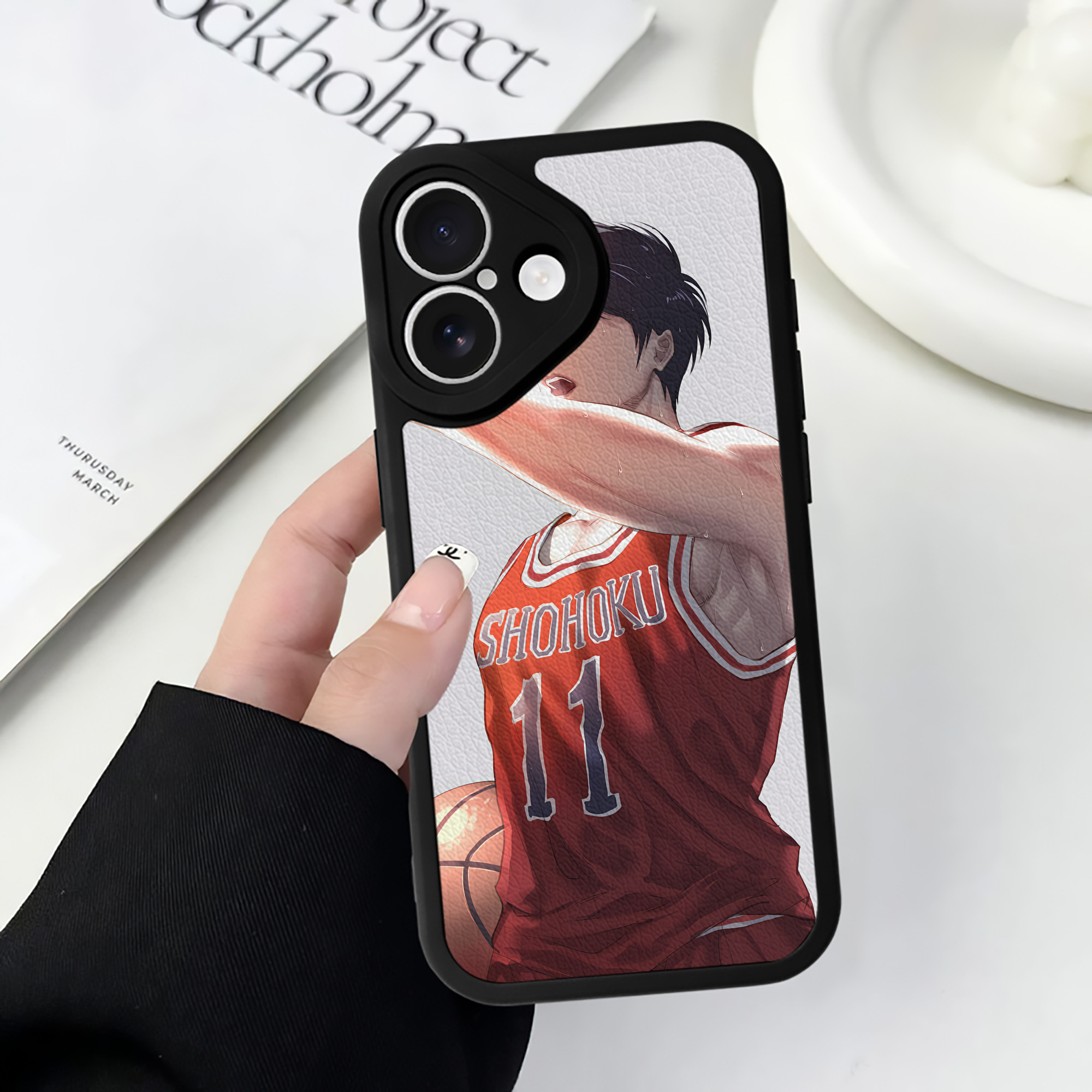 （画像用） SLAM DUNK／スラムダンク 【iPhone 16シリーズ対応】シリコンスマホケース（レザー調） 材質：シリコン